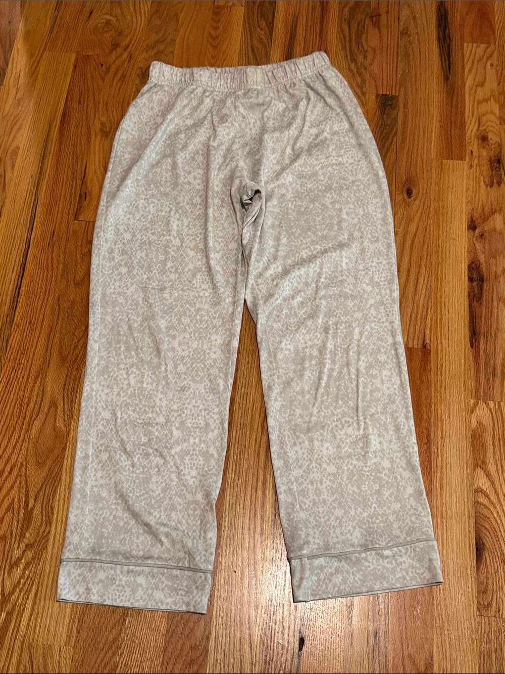 Tahari size small Elastic-Waist Beige Print Lounge Pants